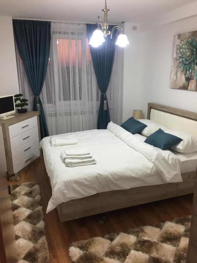 Roby Apartament Bukarest Exteriör bild