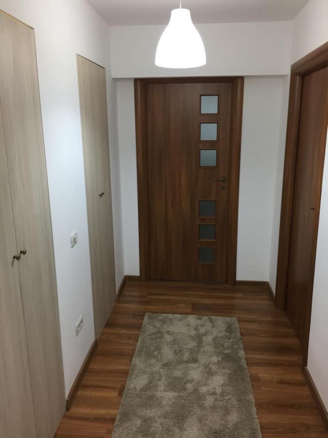 Roby Apartament Bukarest Exteriör bild